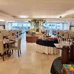 Mirasol Copacabana Hotel